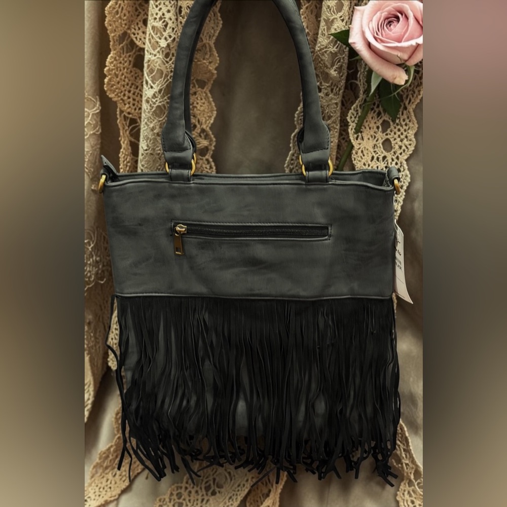 Boho Chic Heritage Fringe Tote with Gold Stud Chevron Detail NEW WITH TAG! - Picture 5 of 10